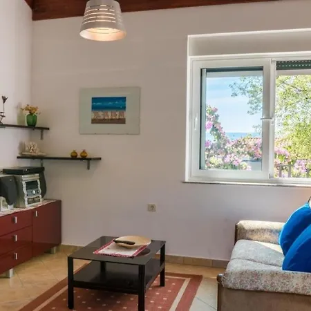 With A Parking Space - 16360 Apartment Novi Vinodolski